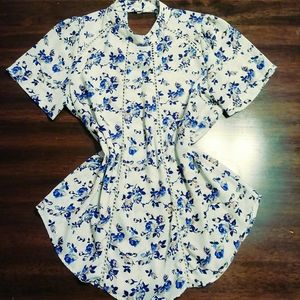 2 For 25 NWOT Floral Print short sleeve blouse